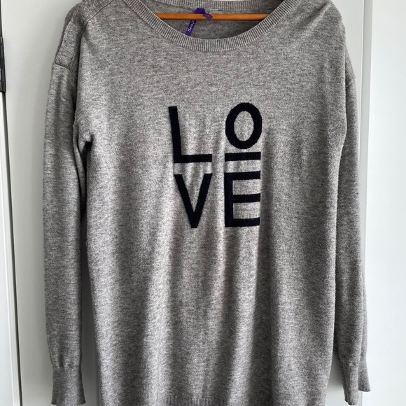 Seraphine Love Maternity and Nursing Sweater - Picture 2 of 5